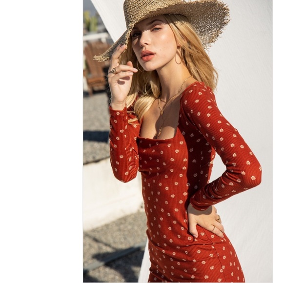 Rust Square Neck Dress - Picture 5 of 12